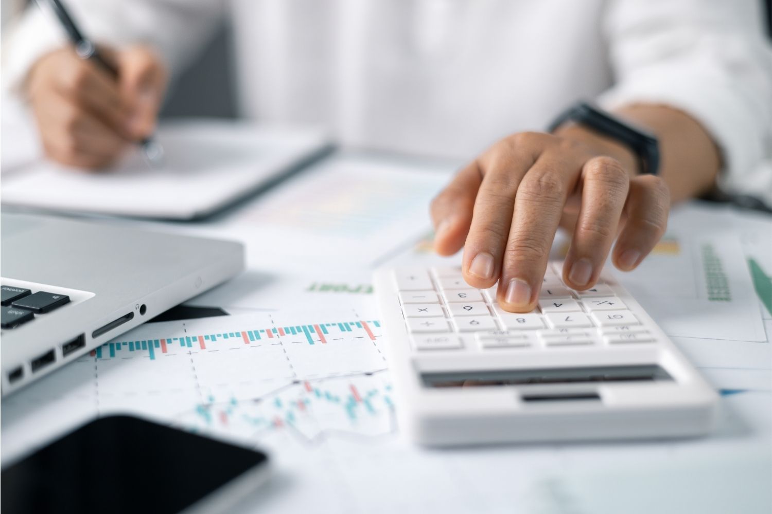 Read more about the article Summer Equipment Rentals: How to Track and Deduct Them Properly